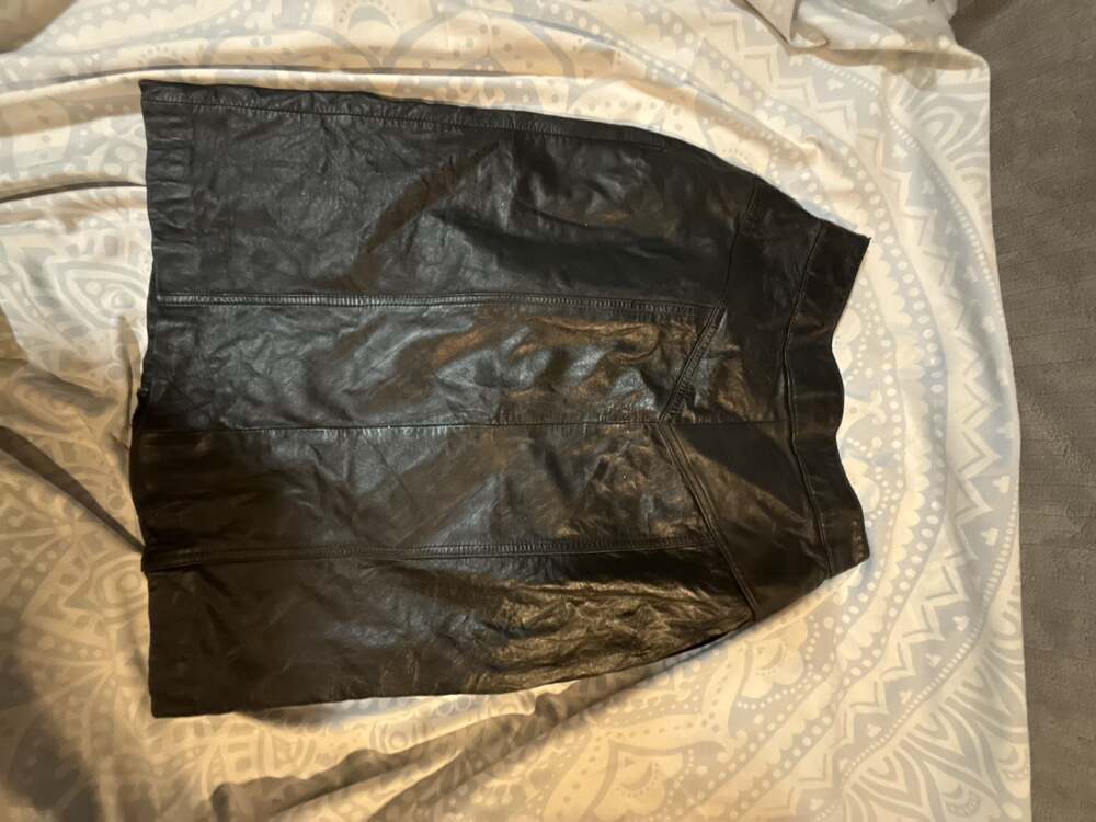 Dell Rou Vintage Black Leather Mini Skirt